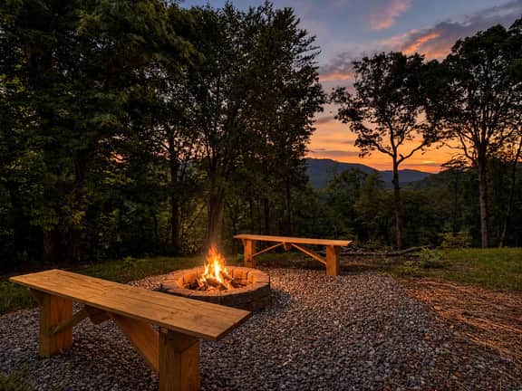 Deep Creek Mountain Retreat - Image 5