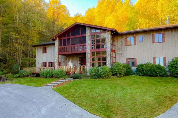 The Hive Lodge exterior